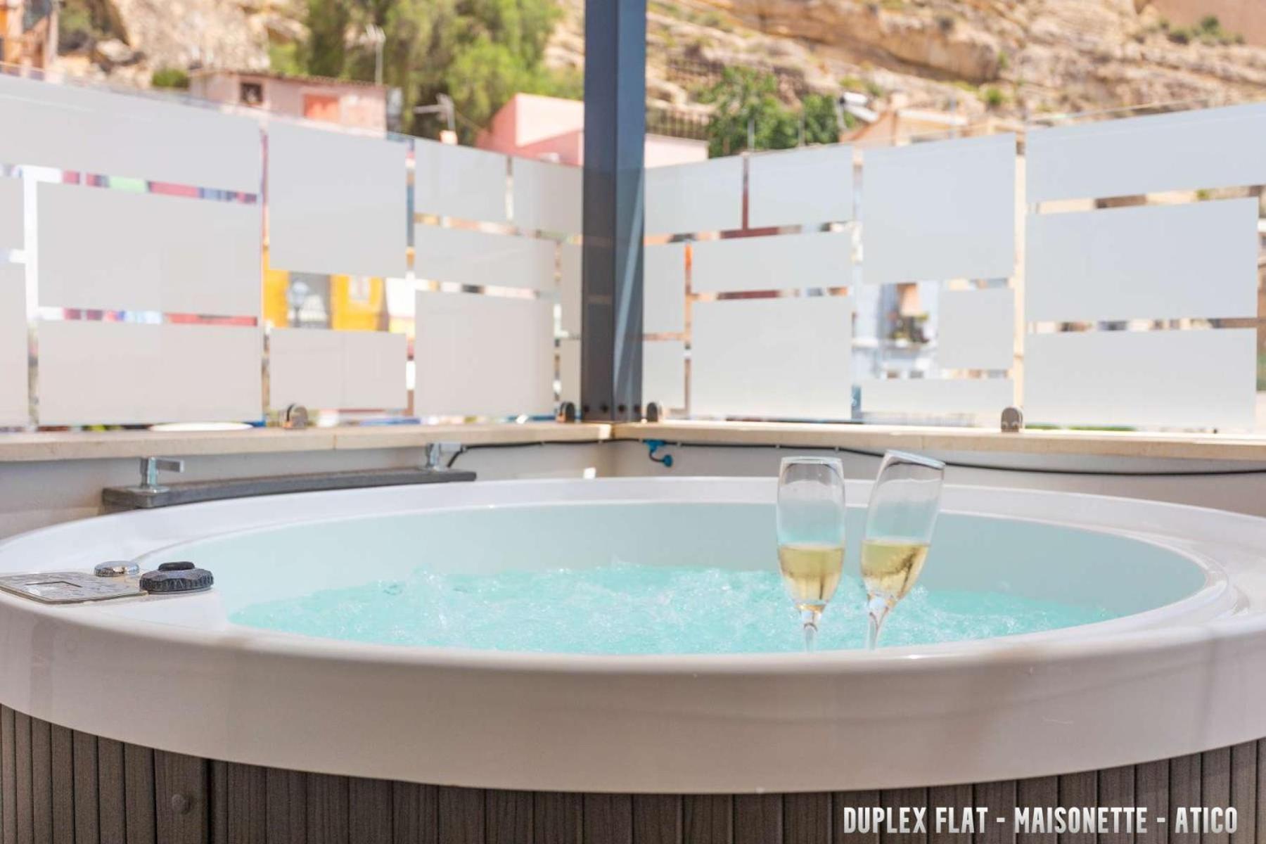 Uniq Flats Apartment Alicante Ngoại thất bức ảnh